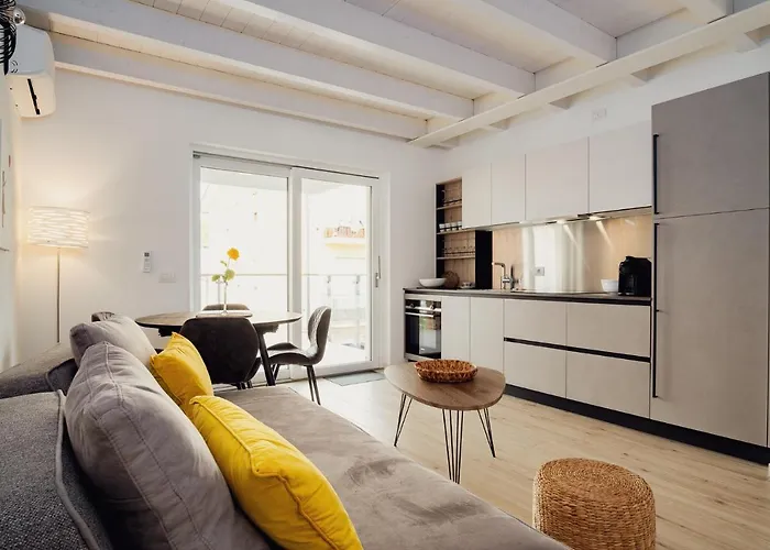 Luisa - Bella Casa *