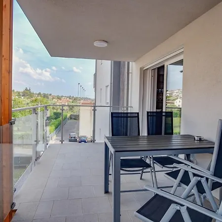 Luisa - Bella Casa *